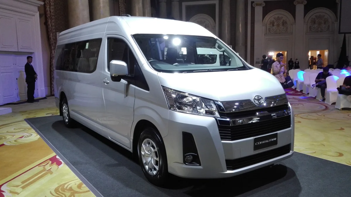 Representative high-roof Toyota Hiace for the 9-seater service